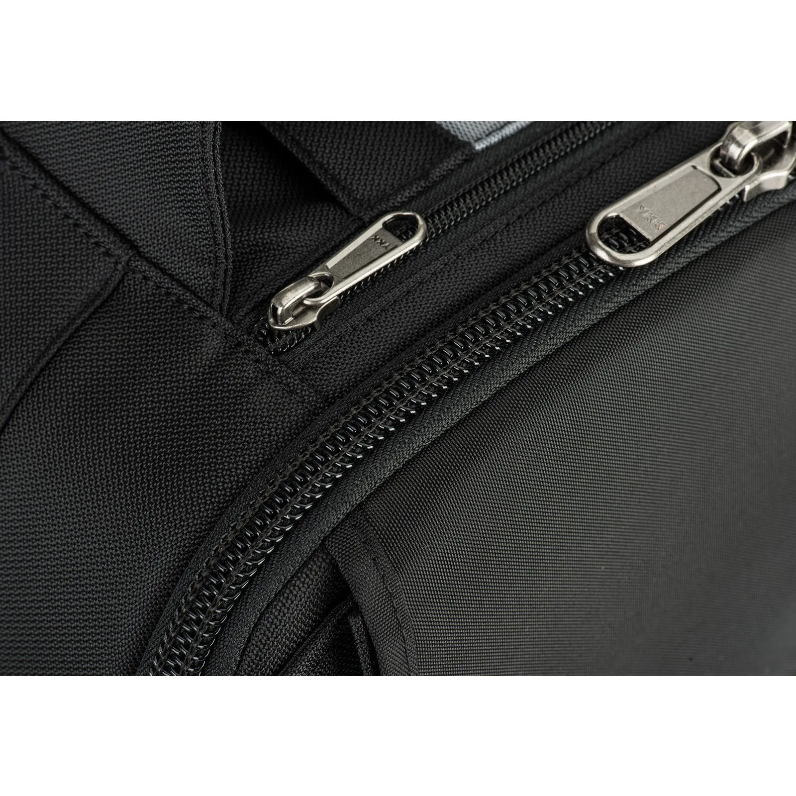 Think Tank Airport Advantage™ Rolling Luggage Camera Bag